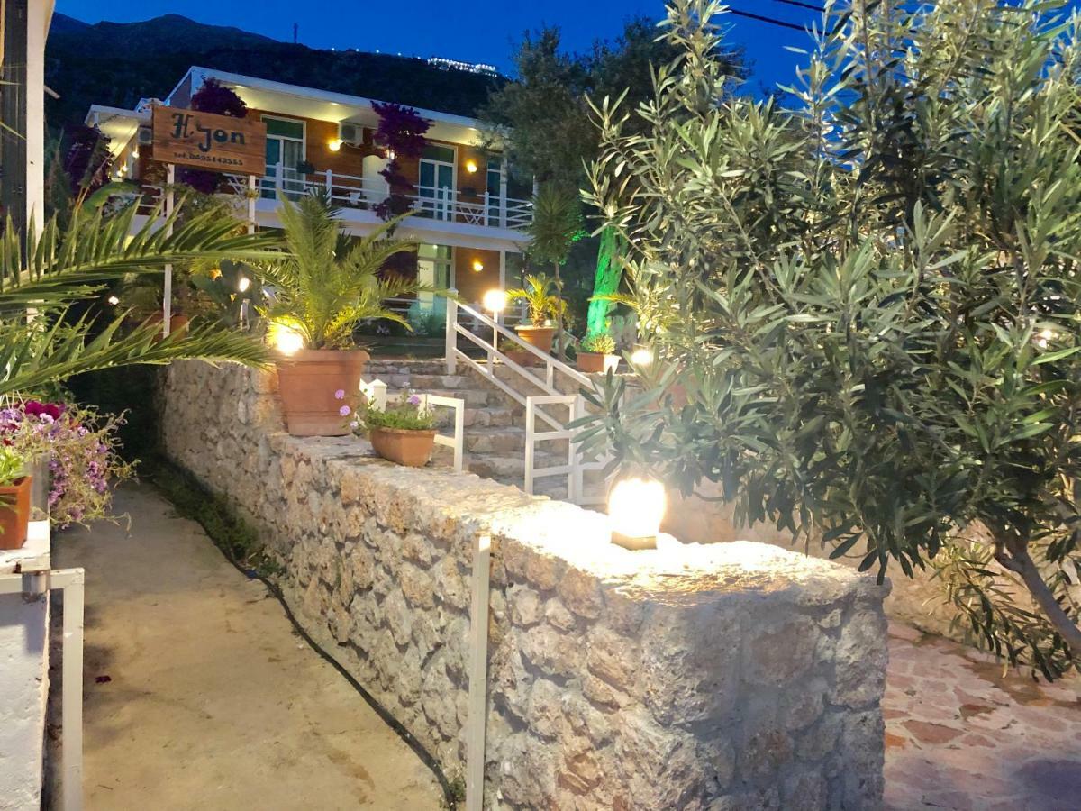 Hotel Jon Dhërmi Exterior foto